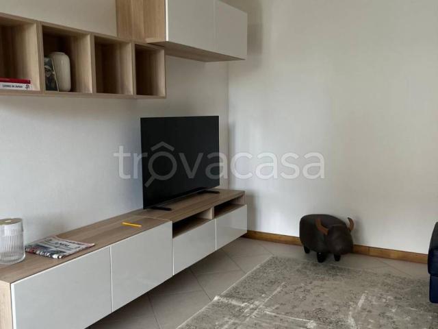Appartamento in affitto a Sant'Erminio, Cenerente