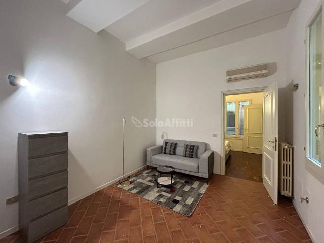 Appartamento in affitto a Centro Storico, Modena