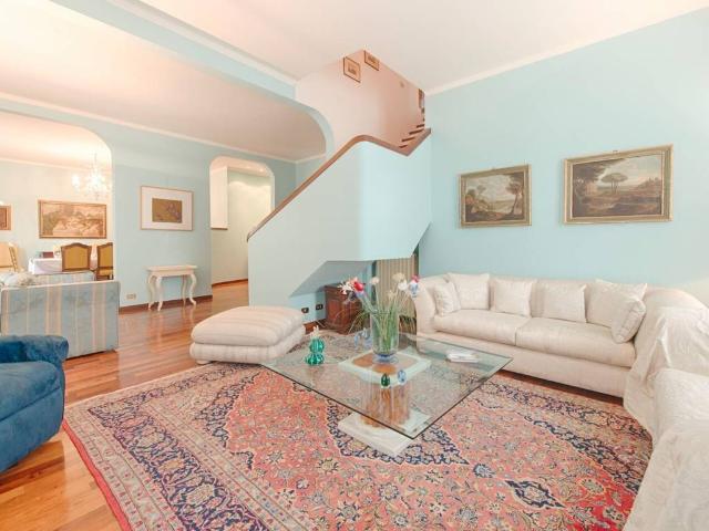 Appartamento in affitto a Centro Storico, Modena