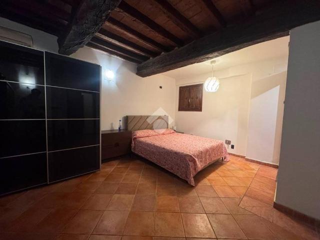 Appartamento in affitto a Centro Storico, Modena