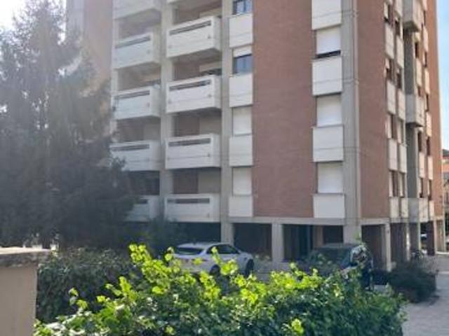 Appartamento in affitto a Centro Storico, Modena