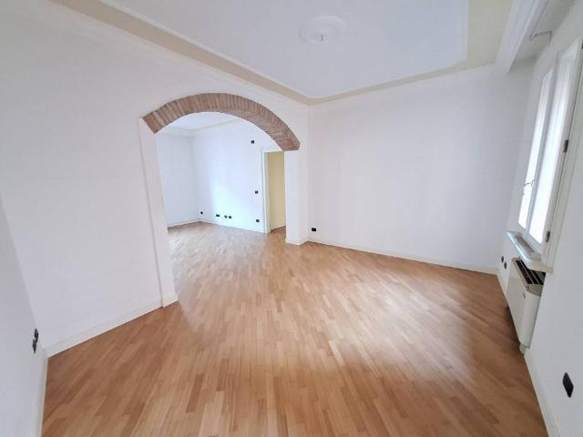 Appartamento in affitto a Centro Storico, Modena