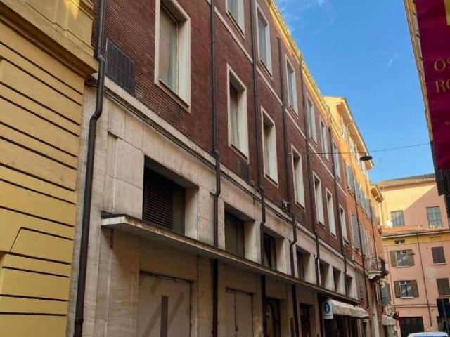 Appartamento in affitto a Centro Storico, Modena