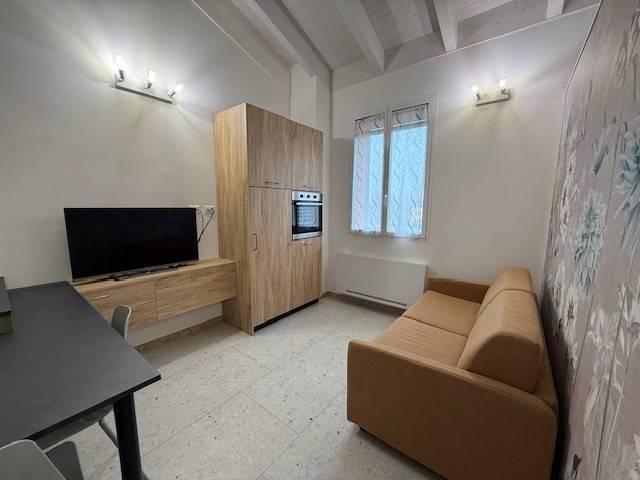 Appartamento in affitto a San Faustino-Madonnina-Quattroville, Modena