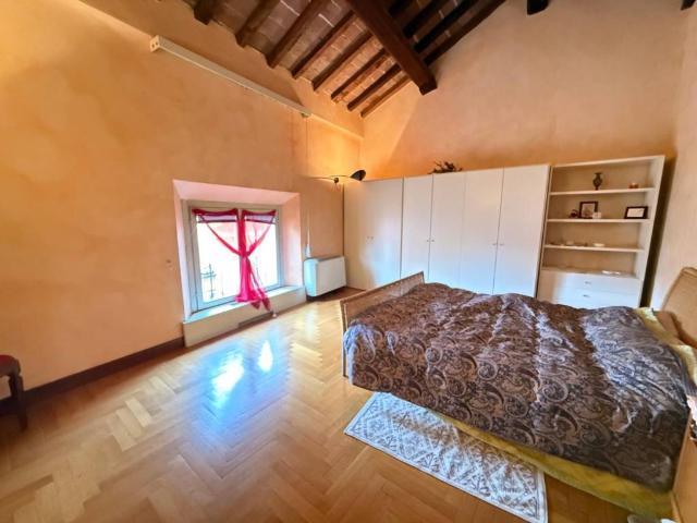 Appartamento in affitto a Centro Storico, Modena