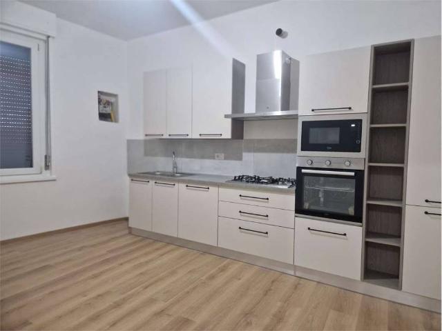 Appartamento in affitto a Centro Storico, Modena