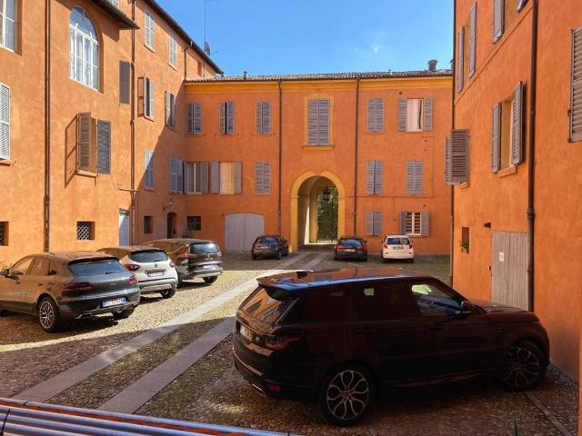 Appartamento in affitto a Centro Storico, Modena