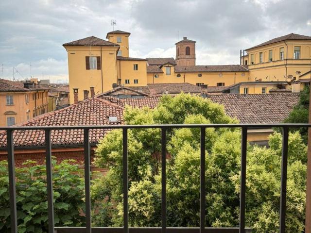 Appartamento in affitto a Centro Storico, Modena