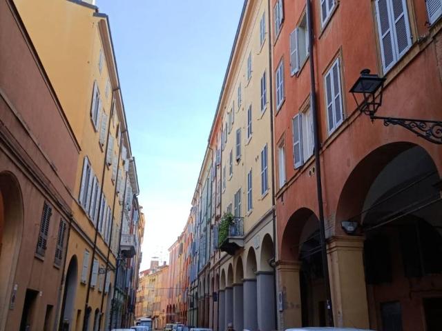 Appartamento in affitto a Centro Storico, Modena