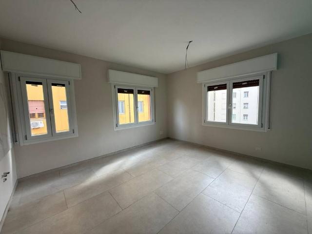 Appartamento in affitto a Buon Pastore-Sant'Agnese-San Damaso, Modena