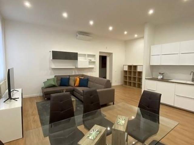 Appartamento in affitto a Centro Storico, Modena