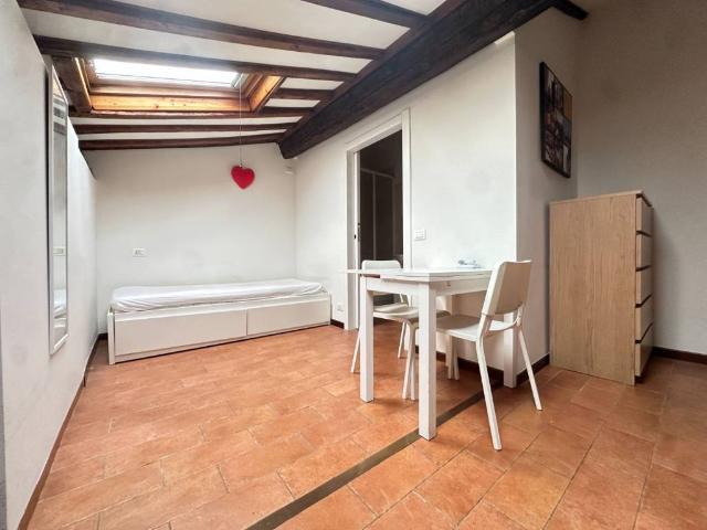 Appartamento in affitto a Centro Storico, Modena