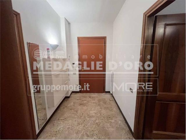 Appartamento in affitto a Centro Storico, Modena