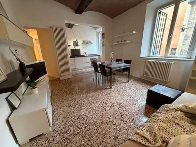 Appartamento in affitto a Centro Storico, Modena