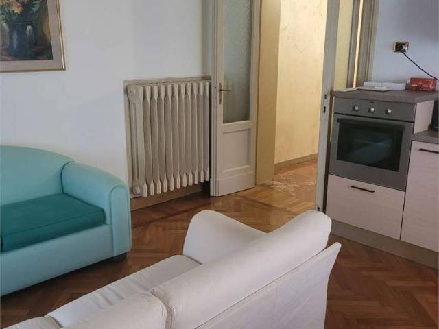 Appartamento in affitto a Centro Storico, Modena