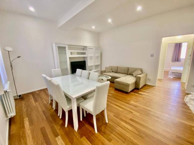 Appartamento in affitto a Centro Storico, Modena