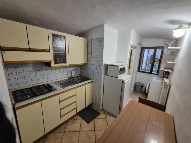 Appartamento in affitto a Centro Storico, Modena