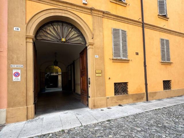 Appartamento in affitto a Centro Storico, Modena
