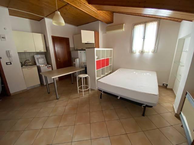 Appartamento in affitto a Centro Storico, Modena