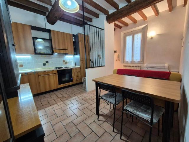 Appartamento in affitto a Centro Storico, Modena