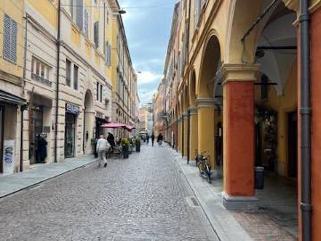Appartamento in affitto a Centro Storico, Modena