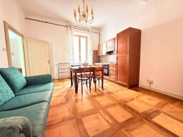Appartamento in affitto a Centro Storico, Modena