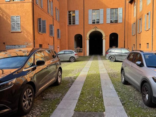 Appartamento in affitto a Centro Storico, Modena