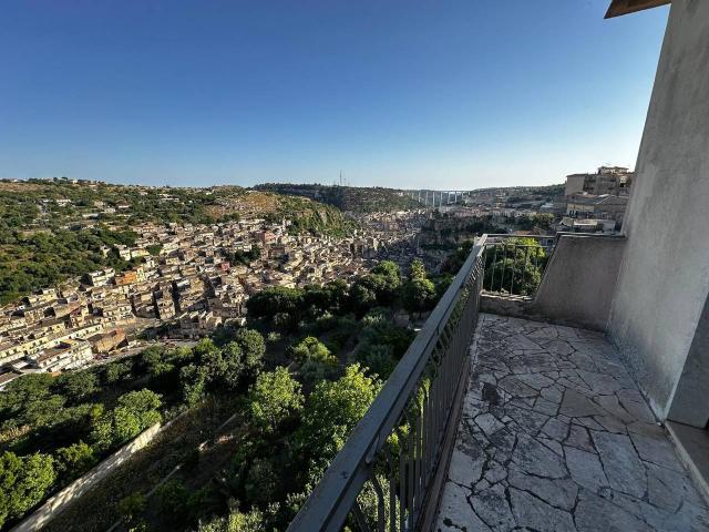 Appartamento in affitto a Modica Alta, Marina Di Modica