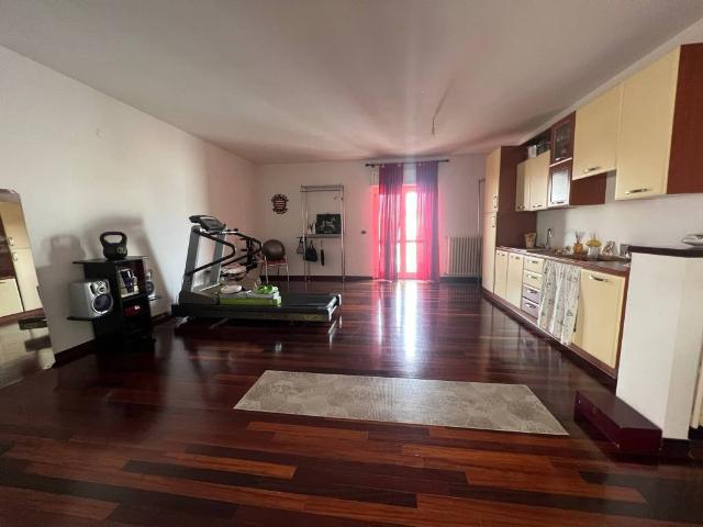 Appartamento in affitto a Puglia, Bari