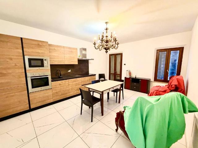 Appartamento in affitto a Moglia, Lombardia