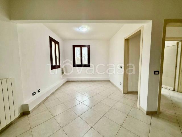 Appartamento in affitto a Ghiaroni, Molinella