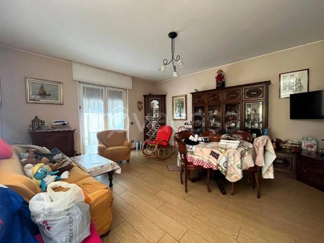 Appartamento in affitto a Fonte, Loria