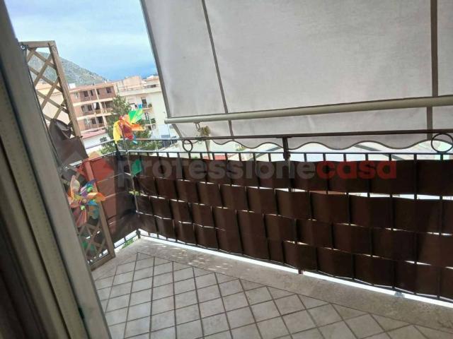 Appartamento in affitto a Mondragone, Campania