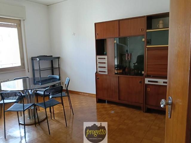 Appartamento in affitto a Monfalcone, Friuli-Venezia Giulia