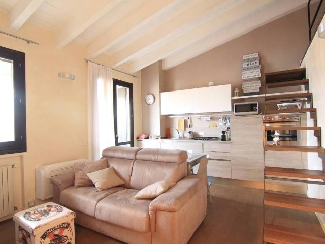 Appartamento in affitto a Moniga Del Garda, Lombardia