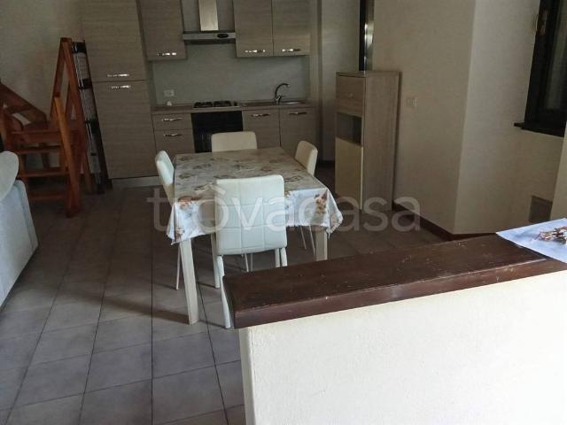 Appartamento in affitto a Montano, Montano Lucino
