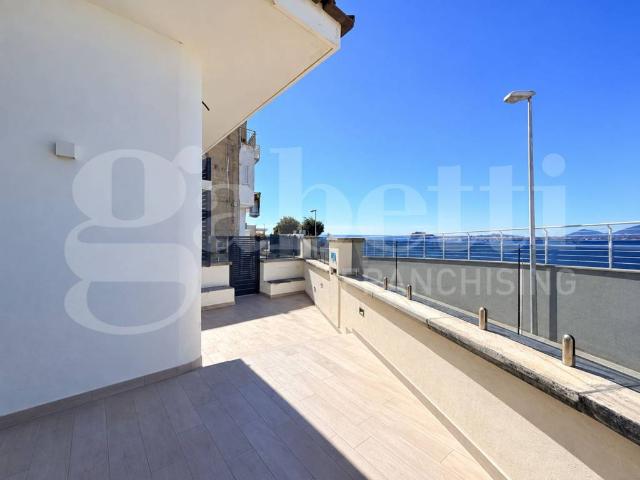 Appartamento in affitto a Monte Di Procida, Campania