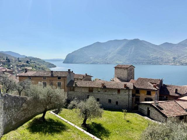 Appartamento in affitto a Comunità montana del Sebino bresciano, Monte Isola
