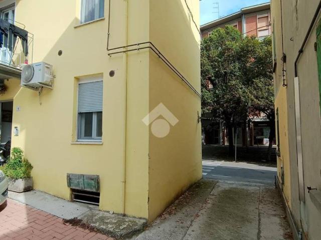 Appartamento in affitto a Monticelli Terme, Montechiarugolo