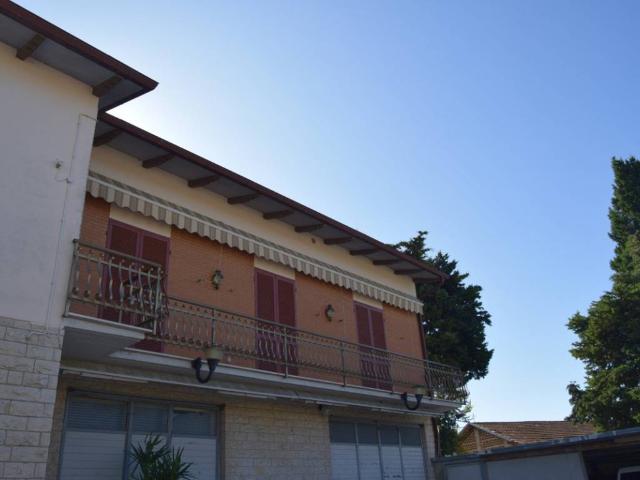 Appartamento in affitto a Montepennino, Montefalco