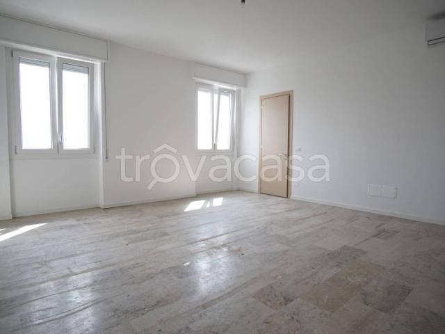 Appartamento in affitto a Montello, Lombardia
