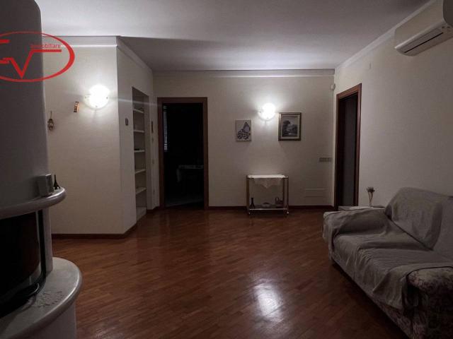 Appartamento in affitto a Montevarchi, Toscana