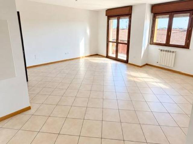 Appartamento in affitto a Montichiari, Brescia