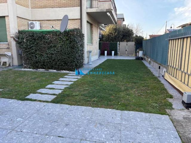 Appartamento in affitto a Montignoso, Toscana