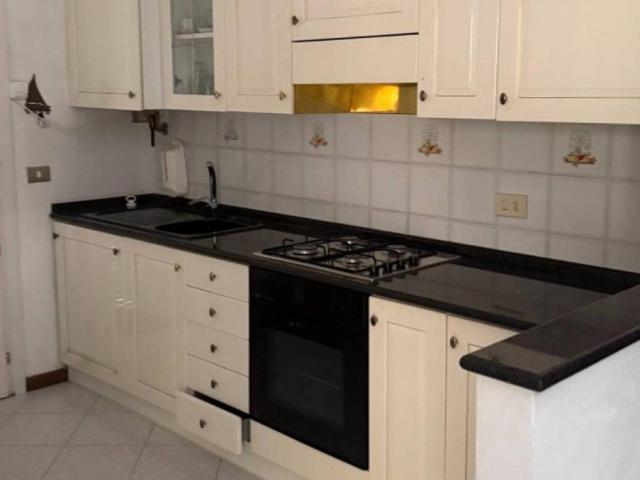 Appartamento in affitto a Montignoso, Toscana