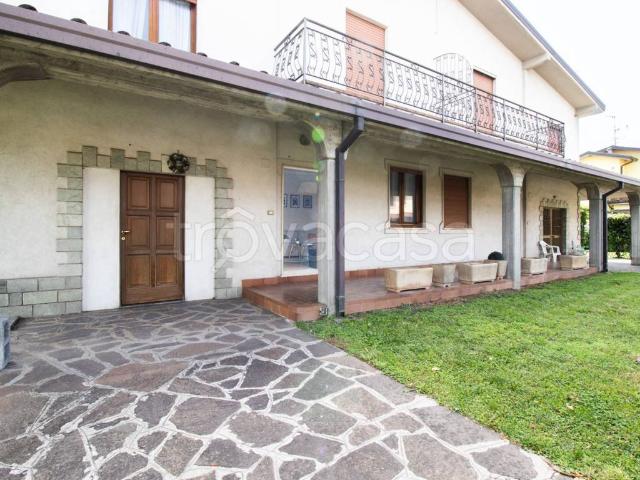 Appartamento in affitto a Montirone, Lombardia