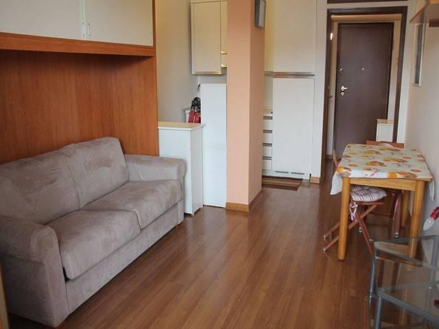 Appartamento in affitto a Monza, Cederna