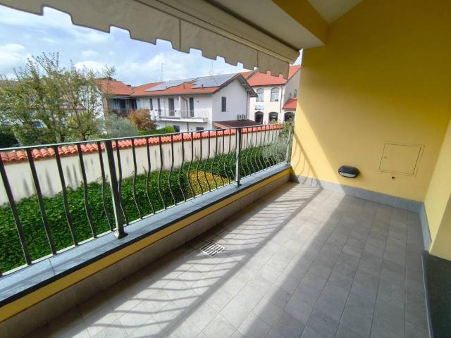 Appartamento in affitto a Regina Pacis, Monza
