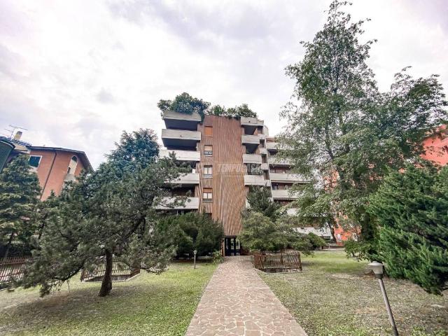 Appartamento in affitto a Cazzaniga, Monza