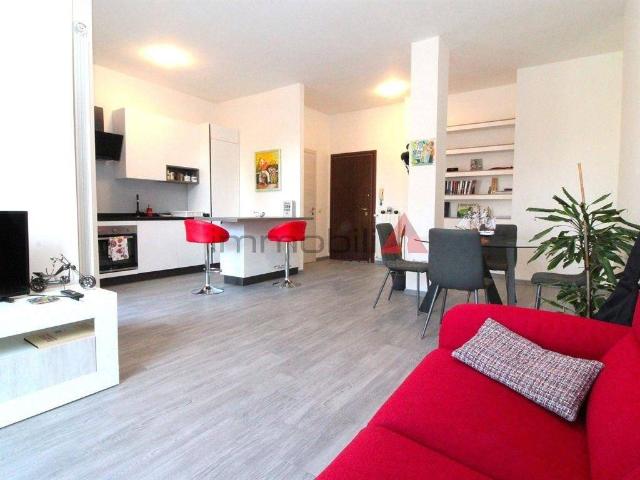 Appartamento in affitto a Monza, Cederna